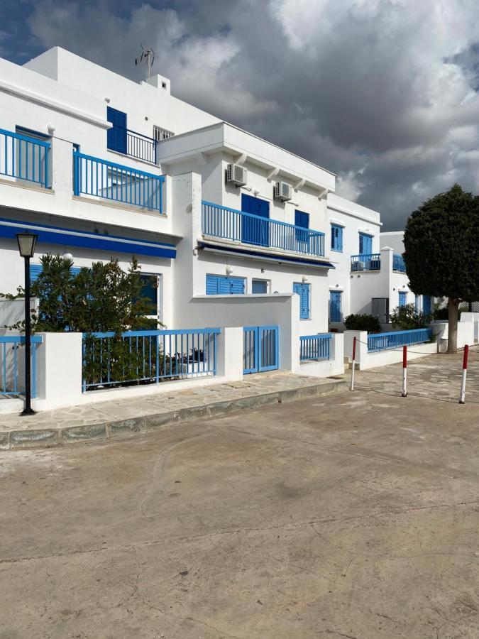 Mediterranean Sunset Apartment Klorakas Exterior photo